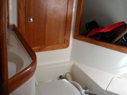 Stage Croisère Concarneau 2007 - Les toilettes du bateau